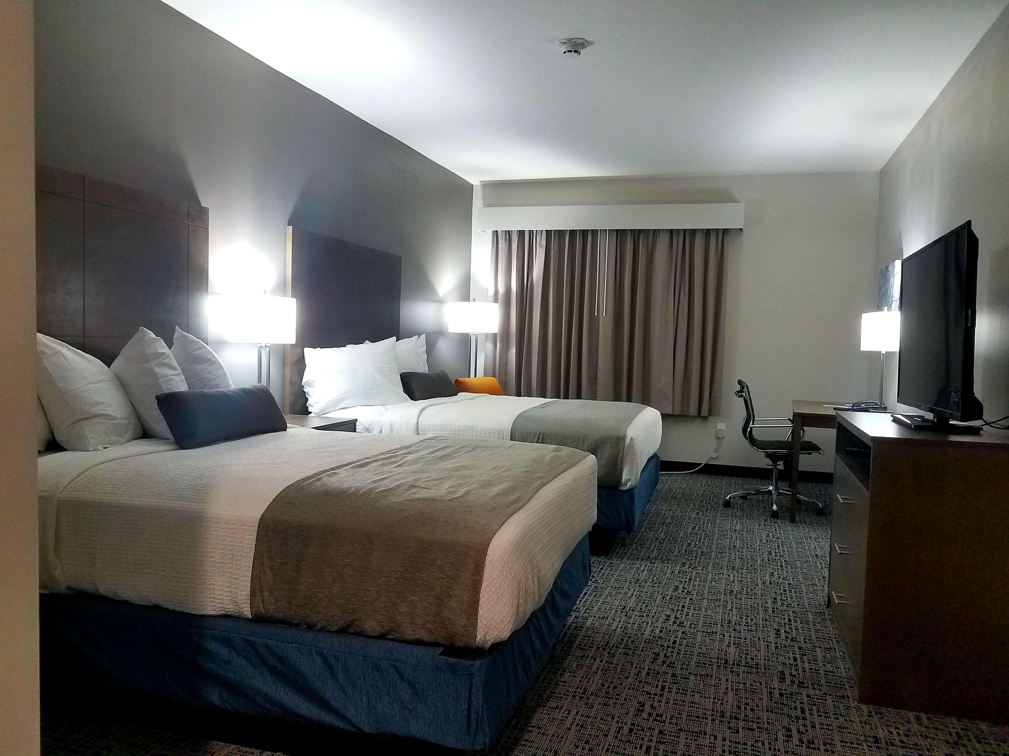 Best Western Plus Wayland Hotel Shelbyville Экстерьер фото