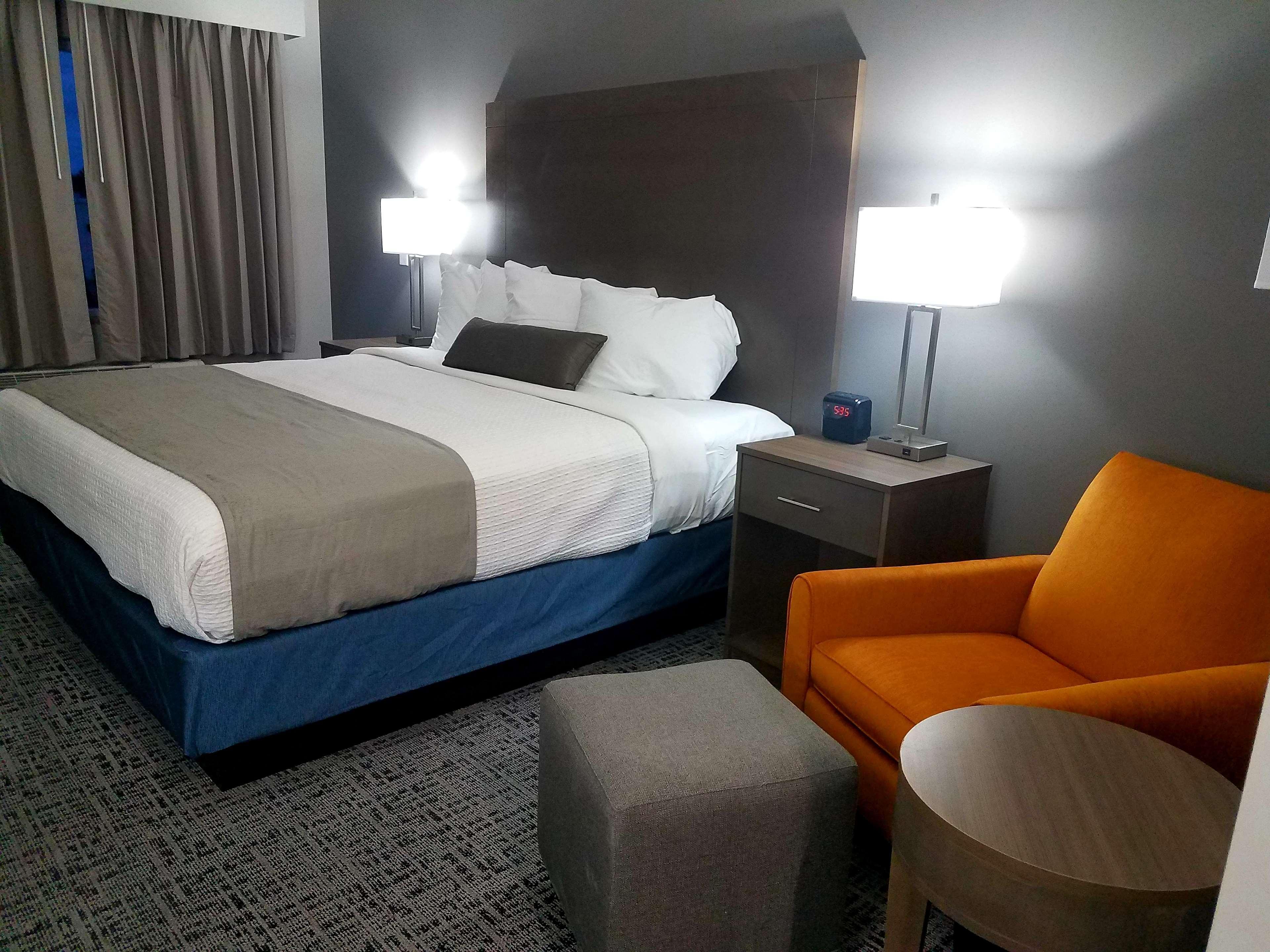 Best Western Plus Wayland Hotel Shelbyville Экстерьер фото